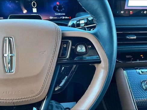 Used 2025 Lincoln Aviator Black Label w/ Black Label Special Edition image 12