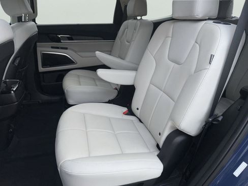 Used 2023 Kia Telluride SX image 14