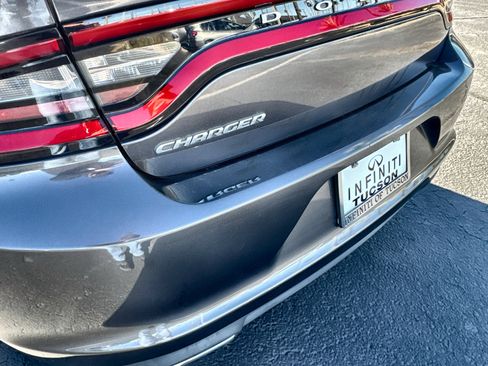 Used 2016 Dodge Charger SE image 30