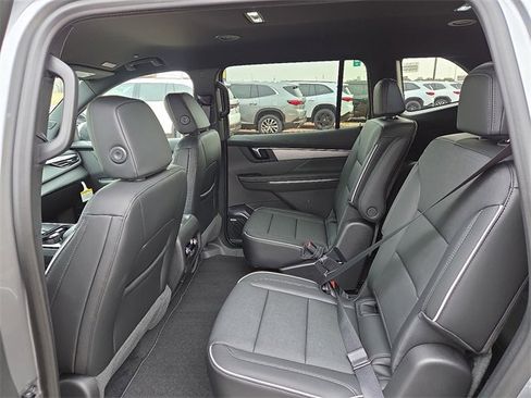 New 2026 Buick Enclave Preferred image 9