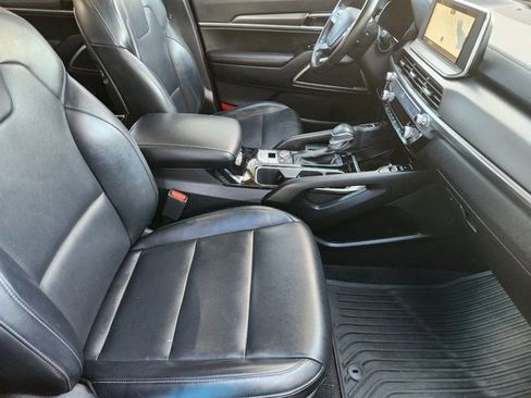 Used 2022 Kia Telluride S image 20