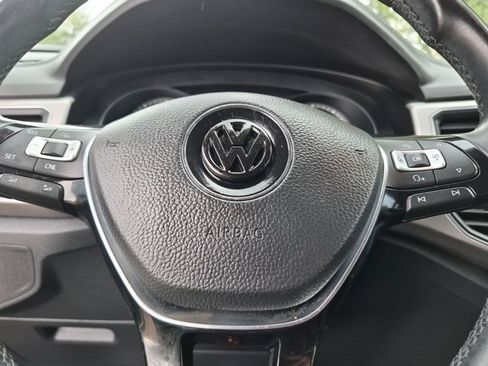 Used 2018 Volkswagen Atlas SE AWD/4WD image 30