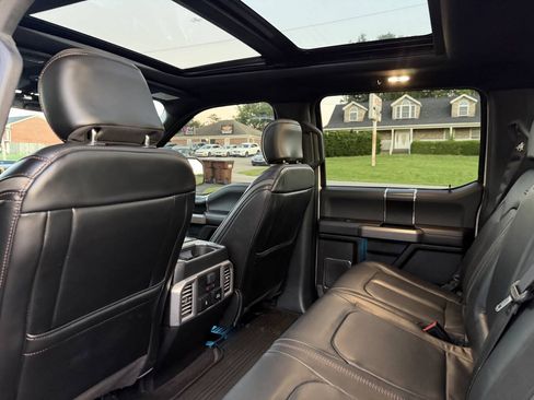 Used 2019 Ford F150 Platinum w/ Equipment Group 701A Luxury AWD/4WD image 22