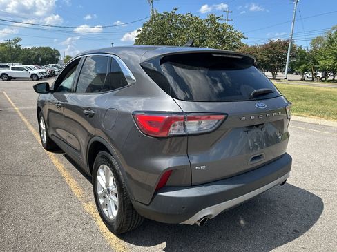 Used 2021 Ford Escape SE w/ Cold Weather Package FWD image 6