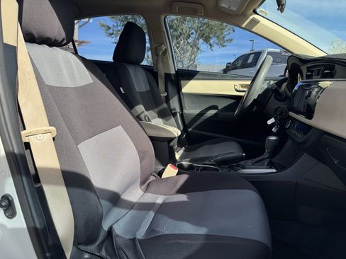 Used 2014 Toyota Corolla LE image 13