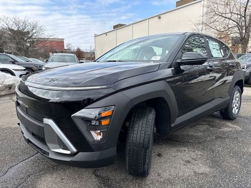 New 2026 Hyundai Kona SE image 3