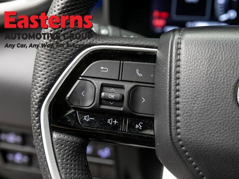 Used 2023 Toyota Tundra Platinum AWD/4WD image 16