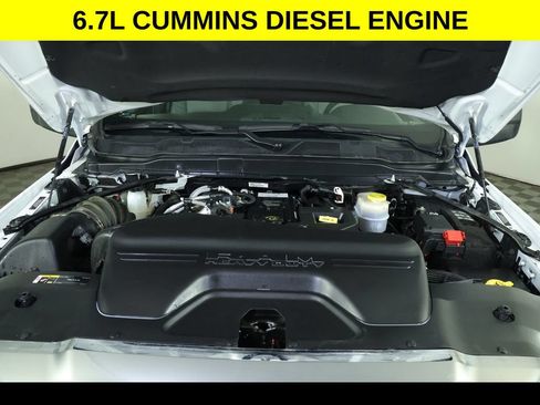 Used 2025 RAM 3500 Tradesman w/ Chrome Appearance Group AWD/4WD image 6