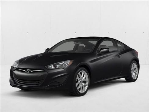 Used 2014 Hyundai Genesis 3.8 RWD image 1