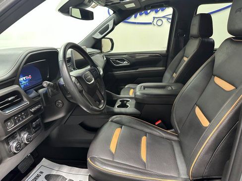 Used 2024 GMC Yukon AT4 w/ AT4 Premium Plus Package AWD/4WD image 15