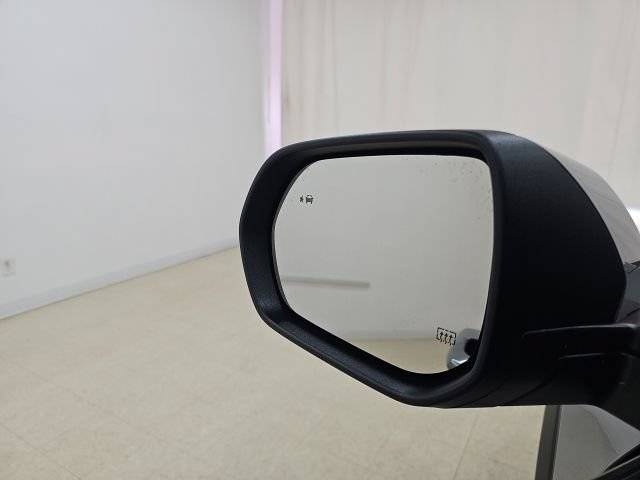 Used 2026 Chevrolet Equinox LT FWD image 12