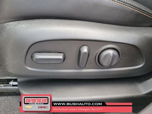 Used 2022 Chevrolet Equinox Premier FWD image 18