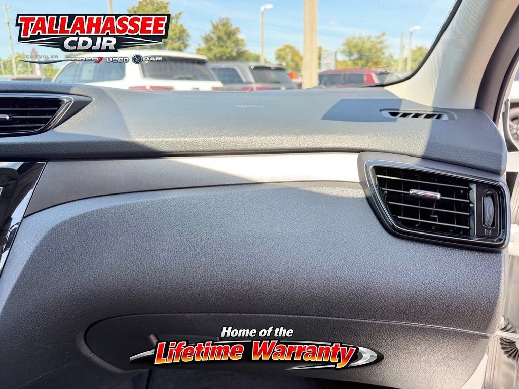 Used 2021 Nissan Rogue Sport S FWD image 30