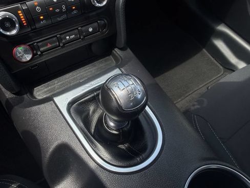 Used 2020 Ford Mustang Coupe RWD image 16