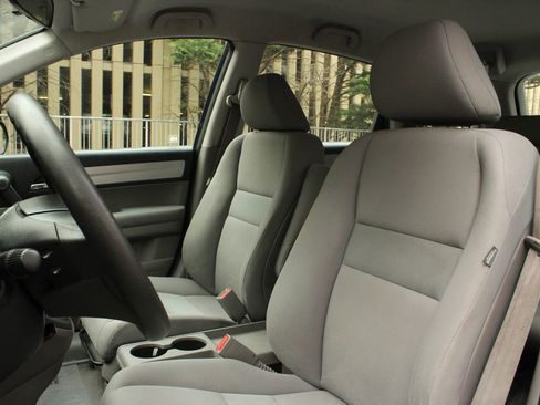 Used 2011 Honda CR-V LX image 15