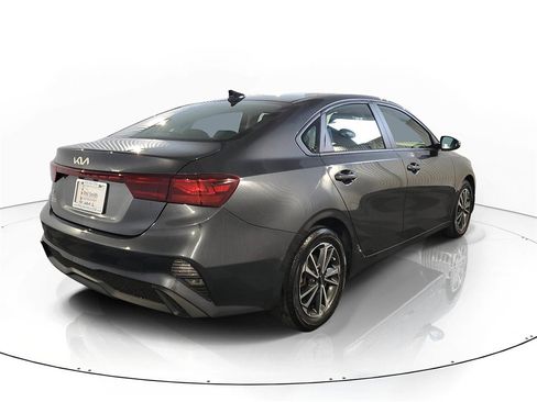 Certified 2022 Kia Forte LXS w/ LXS Technology Package image 6