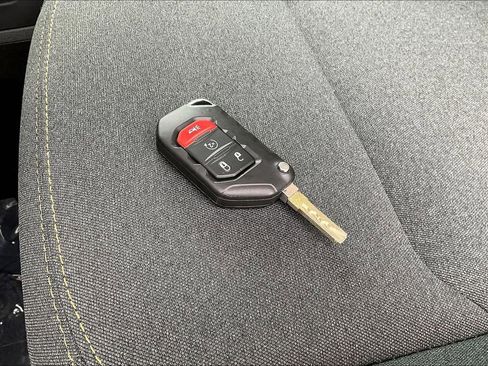Used 2025 Jeep Wrangler Unlimited Sahara AWD/4WD image 35