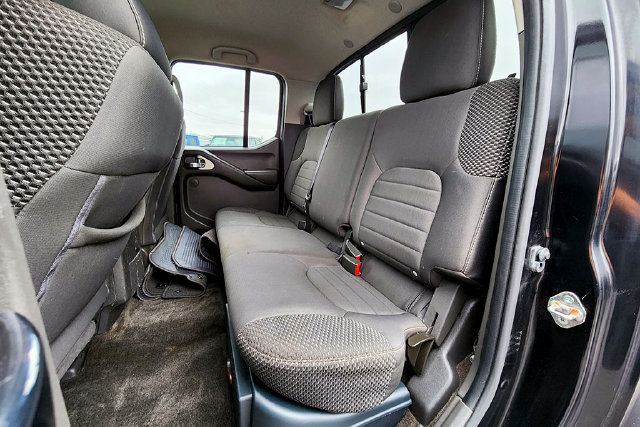 Used 2018 Nissan Frontier PRO-4X AWD/4WD image 25