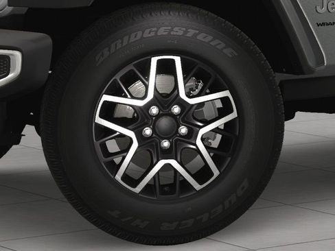 New 2024 Jeep Wrangler Unlimited Sahara w/ Technology Group AWD/4WD image 11