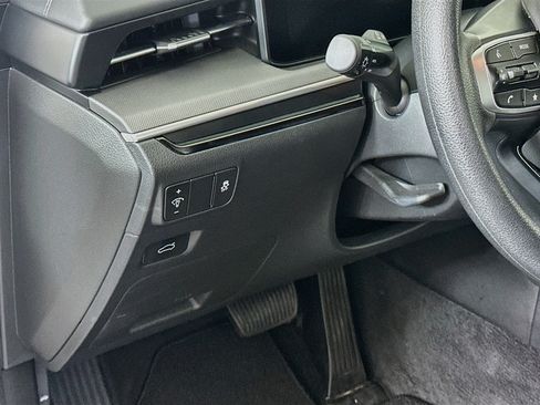 Used 2025 Kia K5 LXS FWD image 17