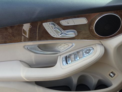 Used 2018 Mercedes-Benz GLC 300 image 18