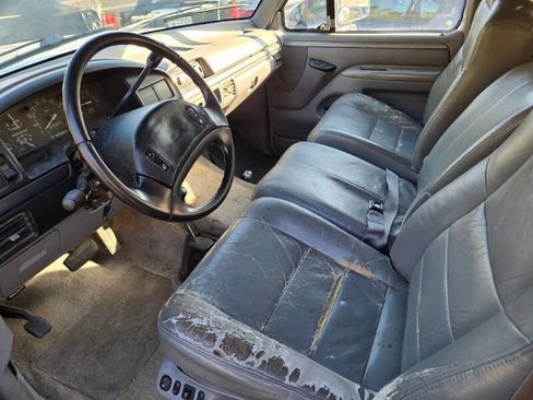 Used 1997 Ford F250 XLT image 2