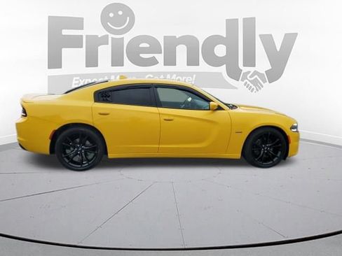 Used 2018 Dodge Charger R/T RWD image 6