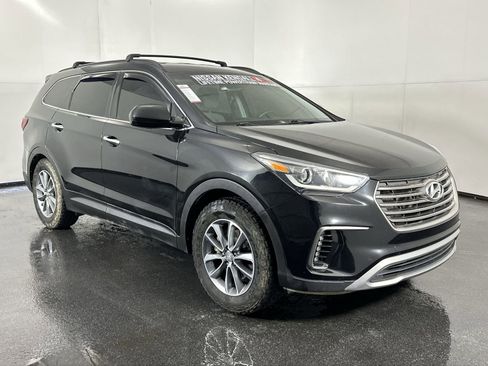 Used 2019 Hyundai Santa Fe XL SE image 3