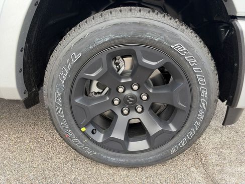 New 2027 RAM 1500 4x4 Crew Cab image 13
