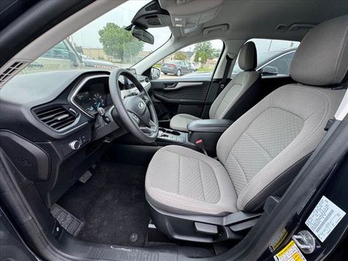 Used 2022 Ford Escape SE image 8