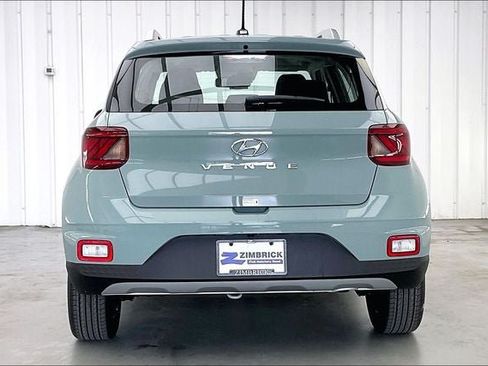 New 2026 Hyundai Venue SEL FWD image 4