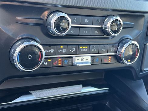 Used 2024 Ford F450 Platinum w/ FX4 Off-Road Package image 21