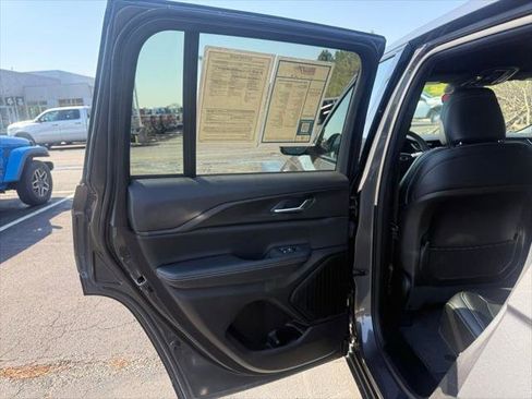 Certified 2024 Jeep Grand Cherokee Altitude AWD/4WD image 30