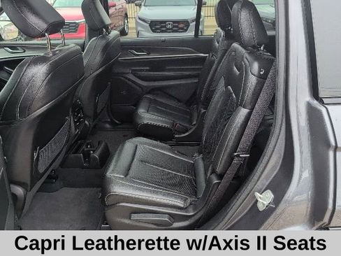 Used 2024 Jeep Grand Cherokee L Limited w/ Luxury Tech Group II image 13