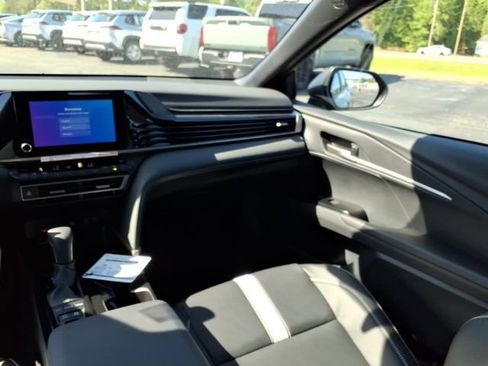 New 2026 Toyota Camry SE FWD image 9