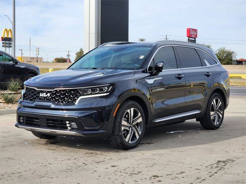 Certified 2023 Kia Sorento SX Prestige image 3