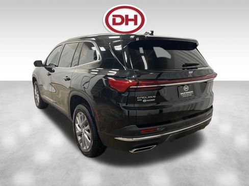 Used 2025 Buick Enclave Preferred image 9