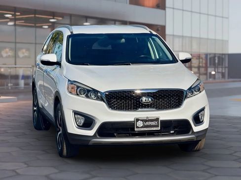 Used 2016 Kia Sorento EX image 25