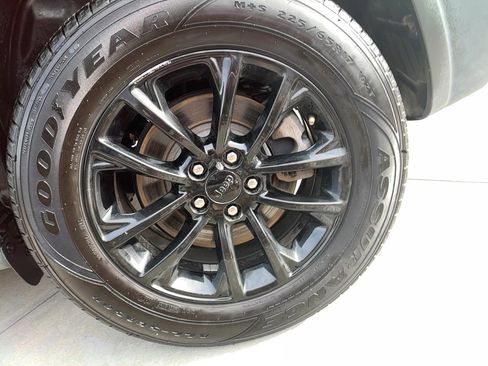 Used 2023 Jeep Cherokee Altitude Lux AWD/4WD image 10