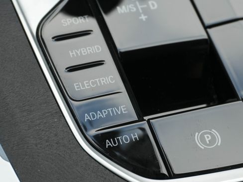 Certified 2022 BMW X5 xDrive45e image 27