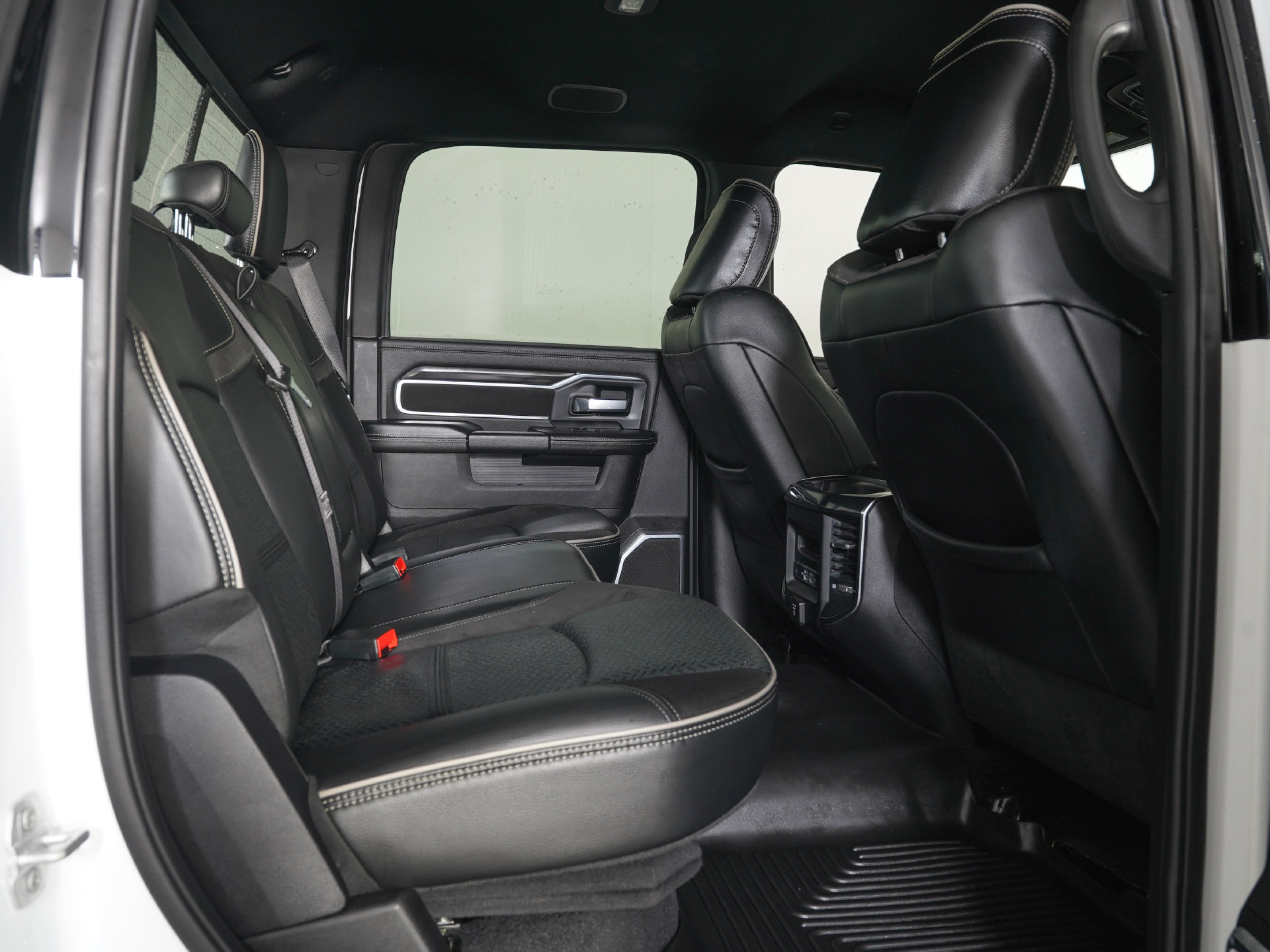 Used 2022 RAM 2500 Laramie AWD/4WD image 11