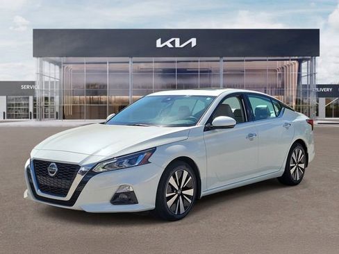 Used 2021 Nissan Altima 2.5 SL FWD image 3