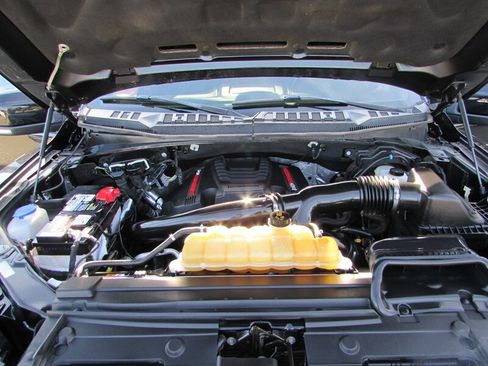 Used 2019 Ford F150 Raptor w/ Equipment Group 802A Luxury image 32