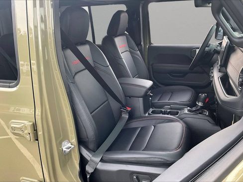 New 2026 Jeep Wrangler Unlimited Rubicon AWD/4WD image 21