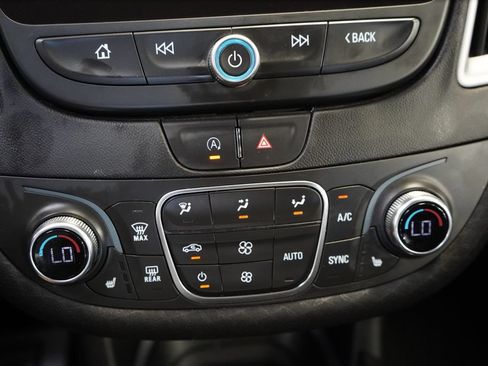 Used 2025 Chevrolet Malibu LT FWD image 38