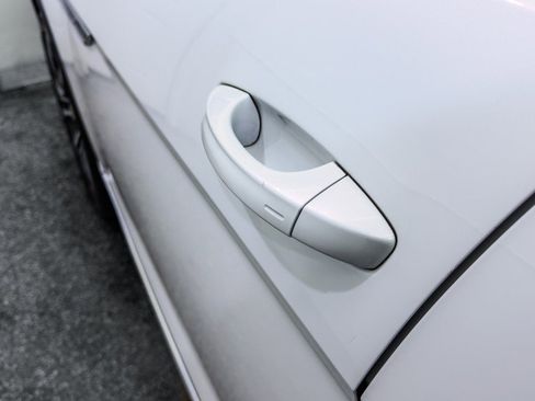 Used 2023 Volkswagen Atlas SEL Premium image 11