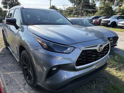 Used 2024 Toyota Highlander XLE