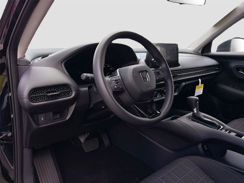 Certified 2026 Honda HR-V LX image 10