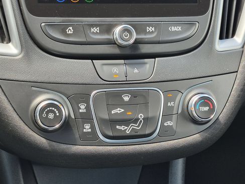 Used 2023 Chevrolet Malibu LS FWD image 24