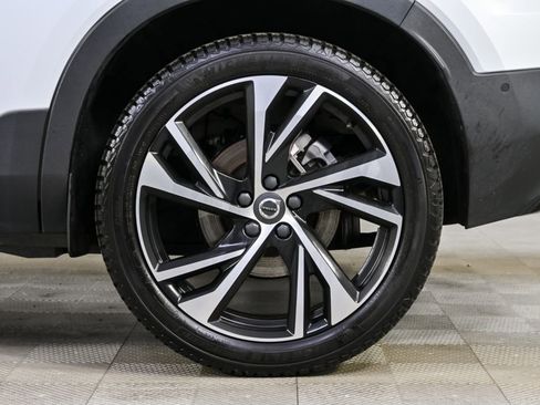 Used 2021 Volvo XC40 T5 R-Design w/ Advanced Package image 37